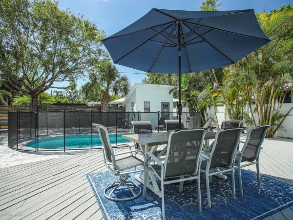 Modern 3 Bedroom Pool Vacation in Sarasota