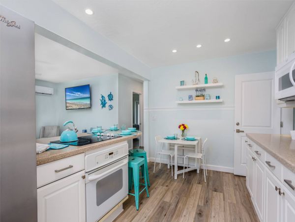 Modern 3 Bedroom Pool Vacation in Sarasota