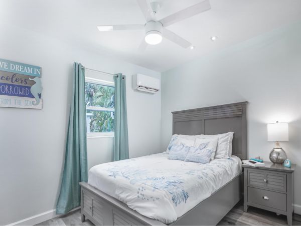 Modern 3 Bedroom Pool Vacation in Sarasota