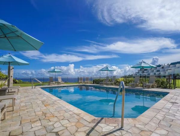 Two Bedroom Oceanfront Vacation Condo in Princeville