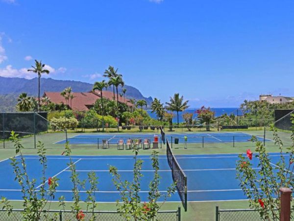Two-Level Condo on Kauai`s North Shore - Luxury Getaway