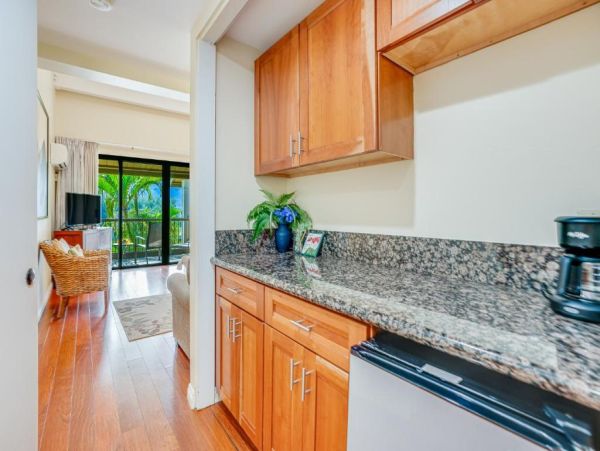 Two-Level Condo on Kauai`s North Shore - Luxury Getaway