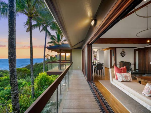 Princeville Oceanfront Vacation Rental Luxury 3-Bedroom Kauai Beach Home