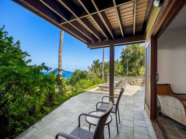 Princeville Oceanfront Vacation Rental Luxury 3-Bedroom Kauai Beach Home