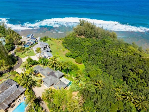 Princeville Oceanfront Vacation Rental Luxury 3-Bedroom Kauai Beach Home