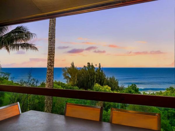 Princeville Oceanfront Vacation Rental Luxury 3-Bedroom Kauai Beach Home