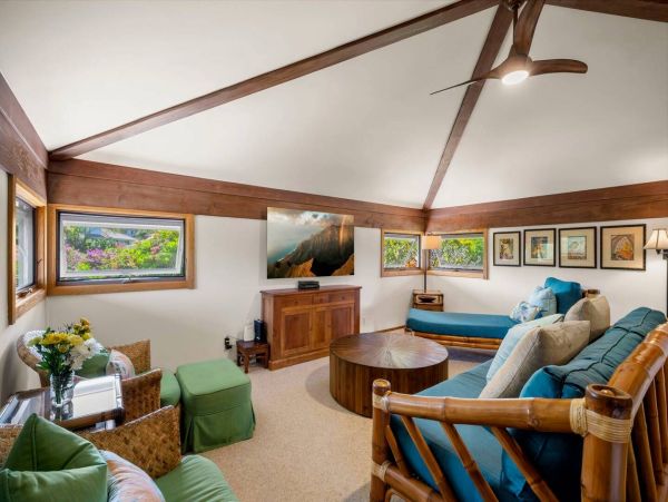 Princeville Oceanfront Vacation Rental Luxury 3-Bedroom Kauai Beach Home