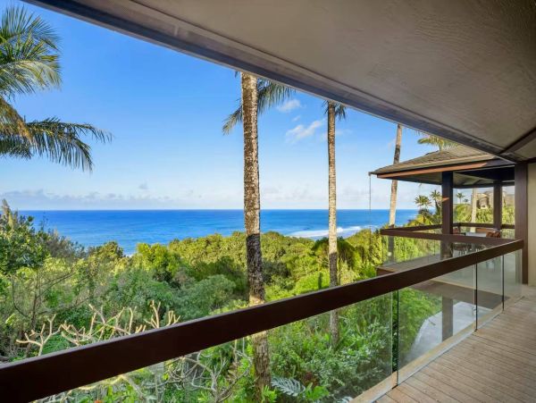 Princeville Oceanfront Vacation Rental Luxury 3-Bedroom Kauai Beach Home