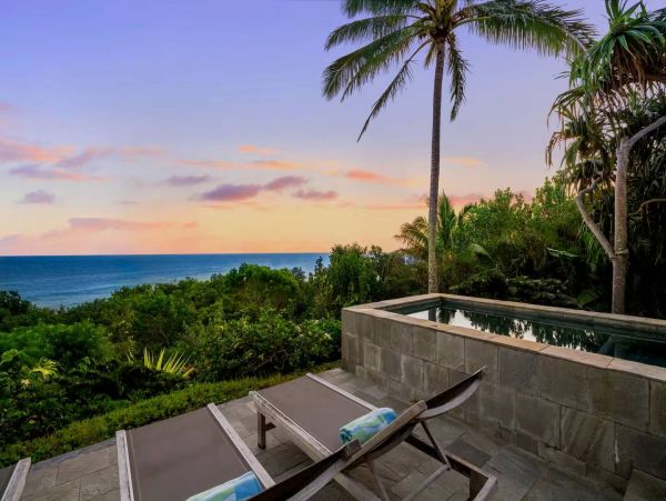 Princeville Oceanfront Vacation Rental Luxury 3-Bedroom Kauai Beach Home