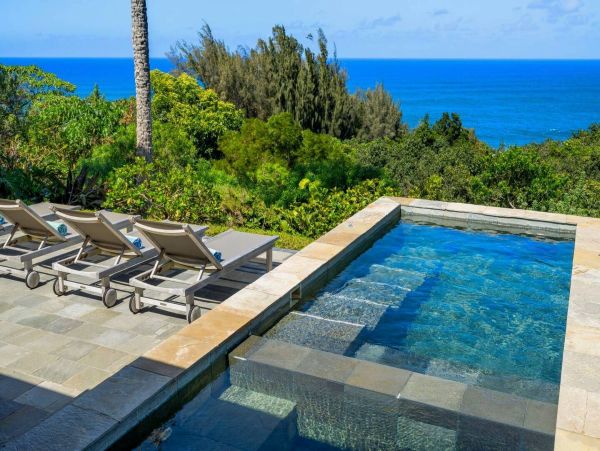 Princeville Oceanfront Vacation Rental Luxury 3-Bedroom Kauai Beach Home