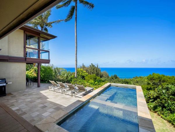 Princeville Oceanfront Vacation Rental Luxury 3-Bedroom Kauai Beach Home