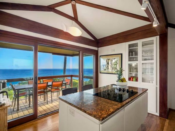 Princeville Oceanfront Vacation Rental Luxury 3-Bedroom Kauai Beach Home