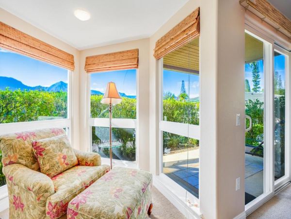 Luxury Mountain-View Retreat with Pool & Hot Tub Near Beaches in Princeville