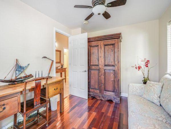 Luxury Mountain-View Retreat with Pool & Hot Tub Near Beaches in Princeville