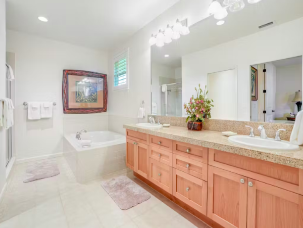 Comfort, Style, and Relaxation in Scenic Princeville
