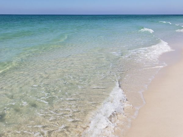 Beachfront 3 Bedroom Spacious Condo in Pensacola Beach