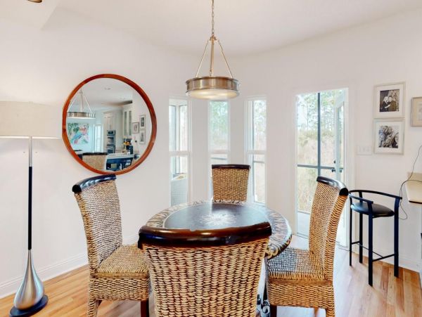 Coastal 3 Bedroom Vacation Home Near Pensacola Beach