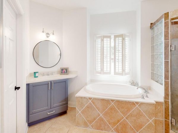 Coastal 3 Bedroom Vacation Home Near Pensacola Beach