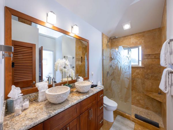 Napili Lovely Coastal 3 Bedroom Vacation Rental with Ocean Views