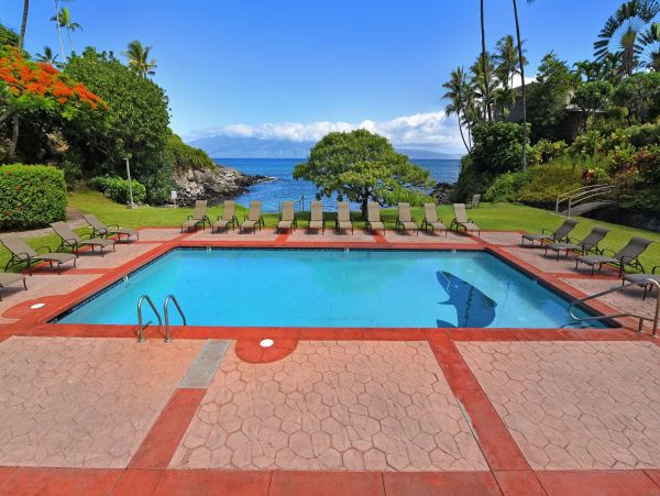 Napili Lovely Coastal 3 Bedroom Vacation Rental with Ocean Views