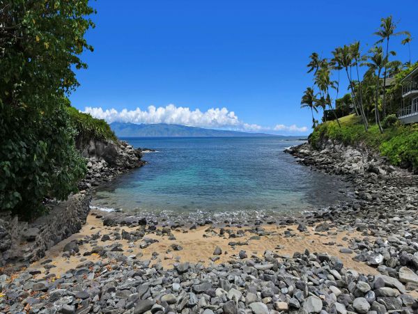 Napili Lovely Coastal 3 Bedroom Vacation Rental with Ocean Views