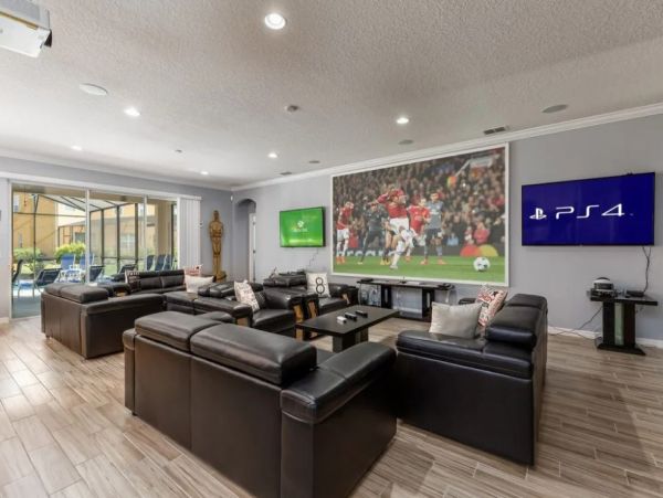 Exclusive Fourteen Bedroom Vacation Rental in Orlando