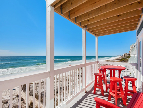 Dream Vacation 10 Bedroom Rental Located on the Beach