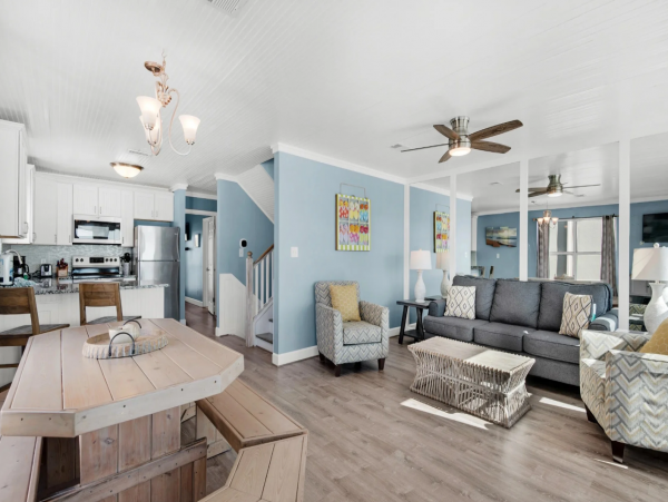 Dream Vacation 10 Bedroom Rental Located on the Beach