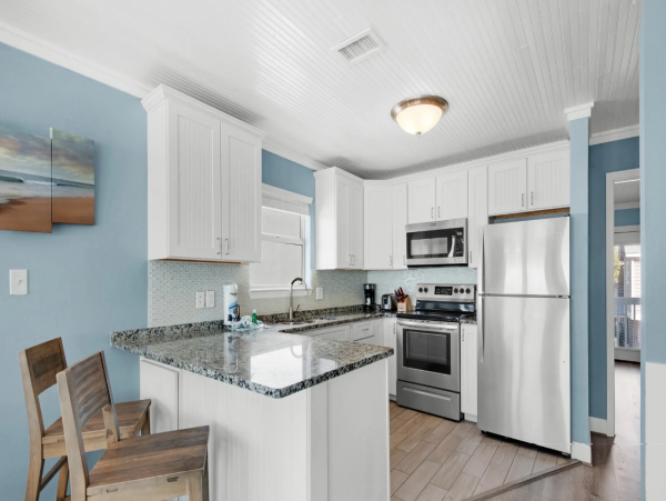 Dream Vacation 10 Bedroom Rental Located on the Beach
