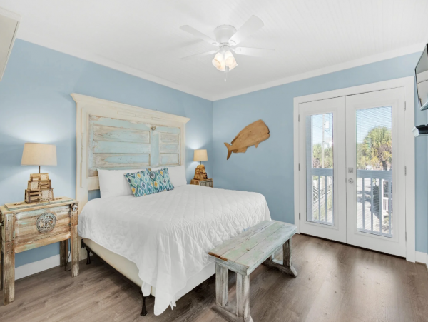 Dream Vacation 10 Bedroom Rental Located on the Beach
