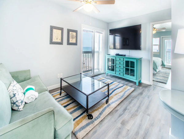 Dream Vacation 10 Bedroom Rental Located on the Beach