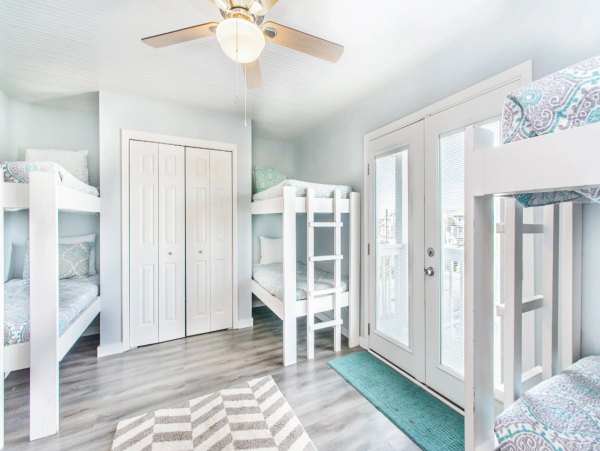 Dream Vacation 10 Bedroom Rental Located on the Beach