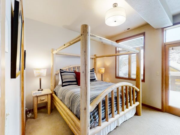 Stylish Three Bedroom Vacation Rental in Park City