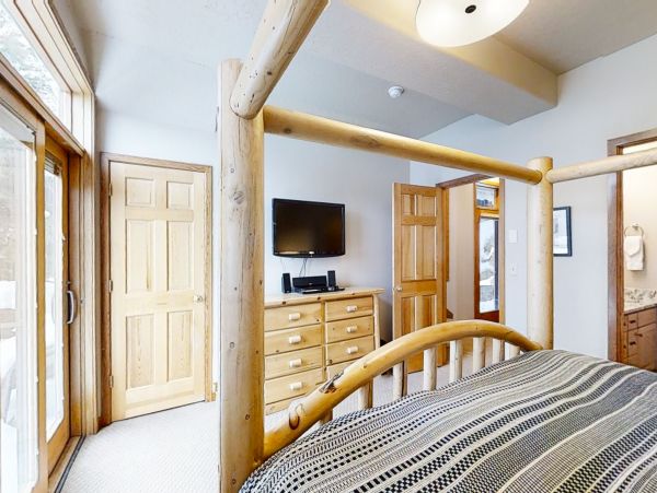 Stylish Three Bedroom Vacation Rental in Park City