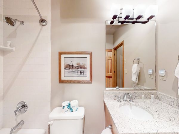 Stylish Three Bedroom Vacation Rental in Park City