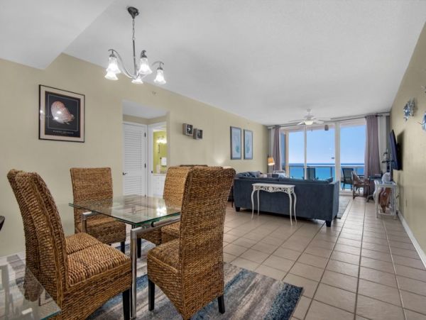 Beachfront Two Bedroom Vacation Condo with Full Gulf Views