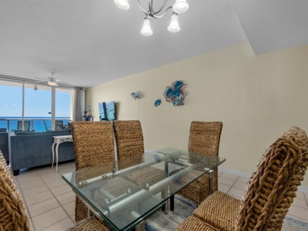 Beachfront Two Bedroom Vacation Condo with Full Gulf Views