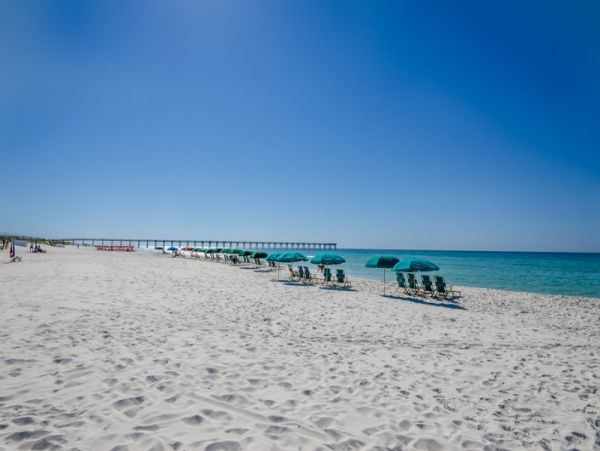 Beachfront Two Bedroom Vacation Condo with Full Gulf Views