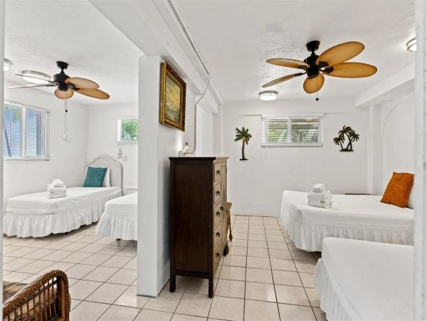 Gulf Front Pool & Spa Great Vacation Home in Marathon