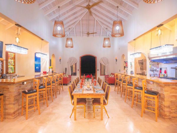 Luxurious 7 Bedroom Villa with Great Amenities