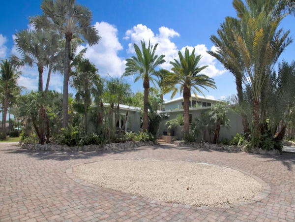 Bayside 5 Bedroom Vacation Rental in Tavernier