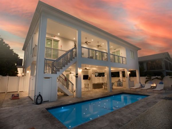 A Dream Vacation Home with Pool, Bikes & Kayaks Included!