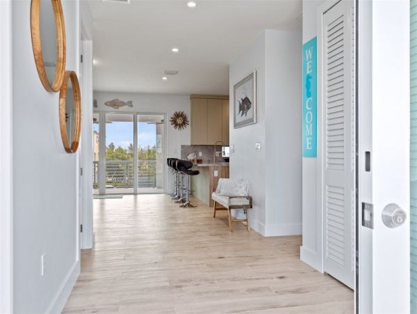 A Dream Vacation Home with Pool, Bikes & Kayaks Included!