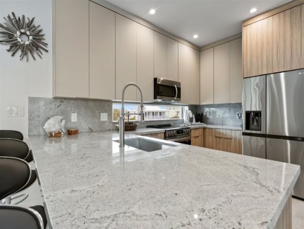 A Dream Vacation Home with Pool, Bikes & Kayaks Included!