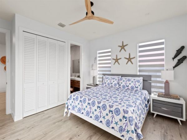 A Dream Vacation Home with Pool, Bikes & Kayaks Included!