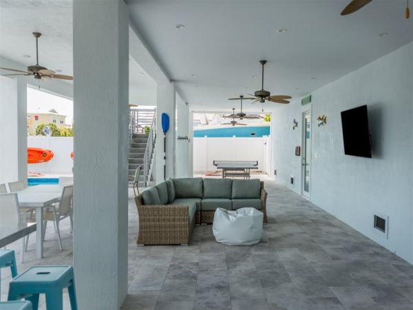 A Dream Vacation Home with Pool, Bikes & Kayaks Included!