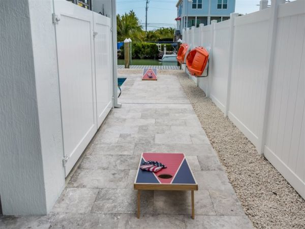 A Dream Vacation Home with Pool, Bikes & Kayaks Included!