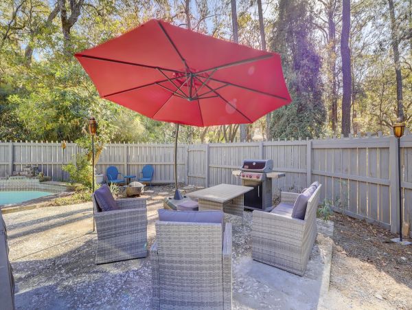 Beautiful Hilton Head Vacation Home Four Bedroom 0.7 miles from beach access