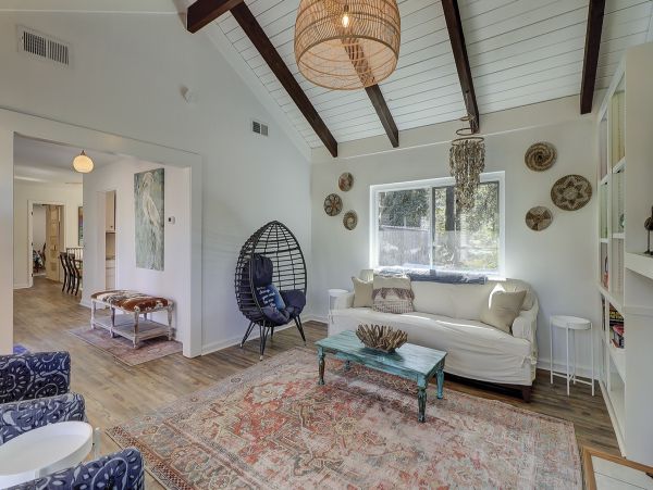Beautiful Hilton Head Vacation Home Four Bedroom 0.7 miles from beach access