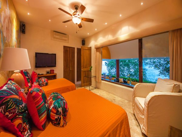Luxury Oceanfront Puerto Vallarta Estate with Guest house
